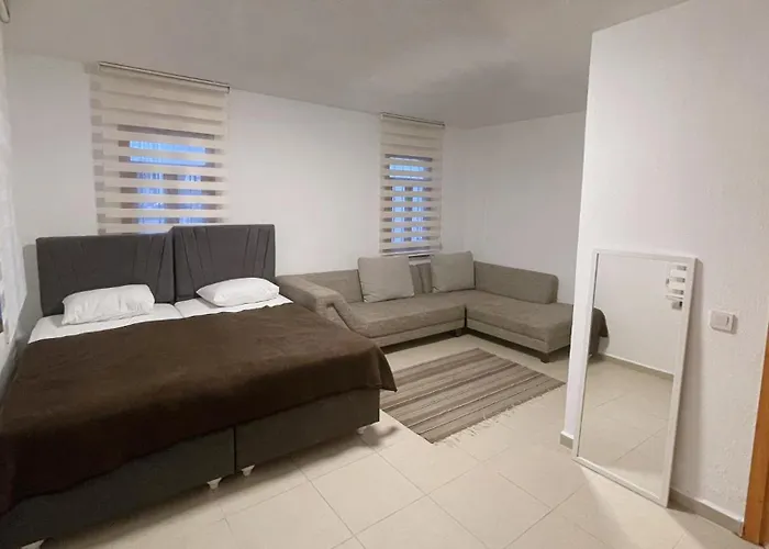 Modern In Quiet Lane *